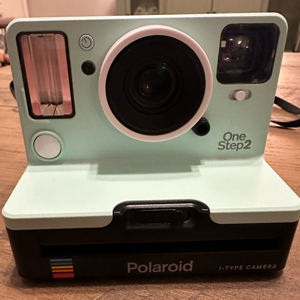 Polaroid One Step 2 Camera